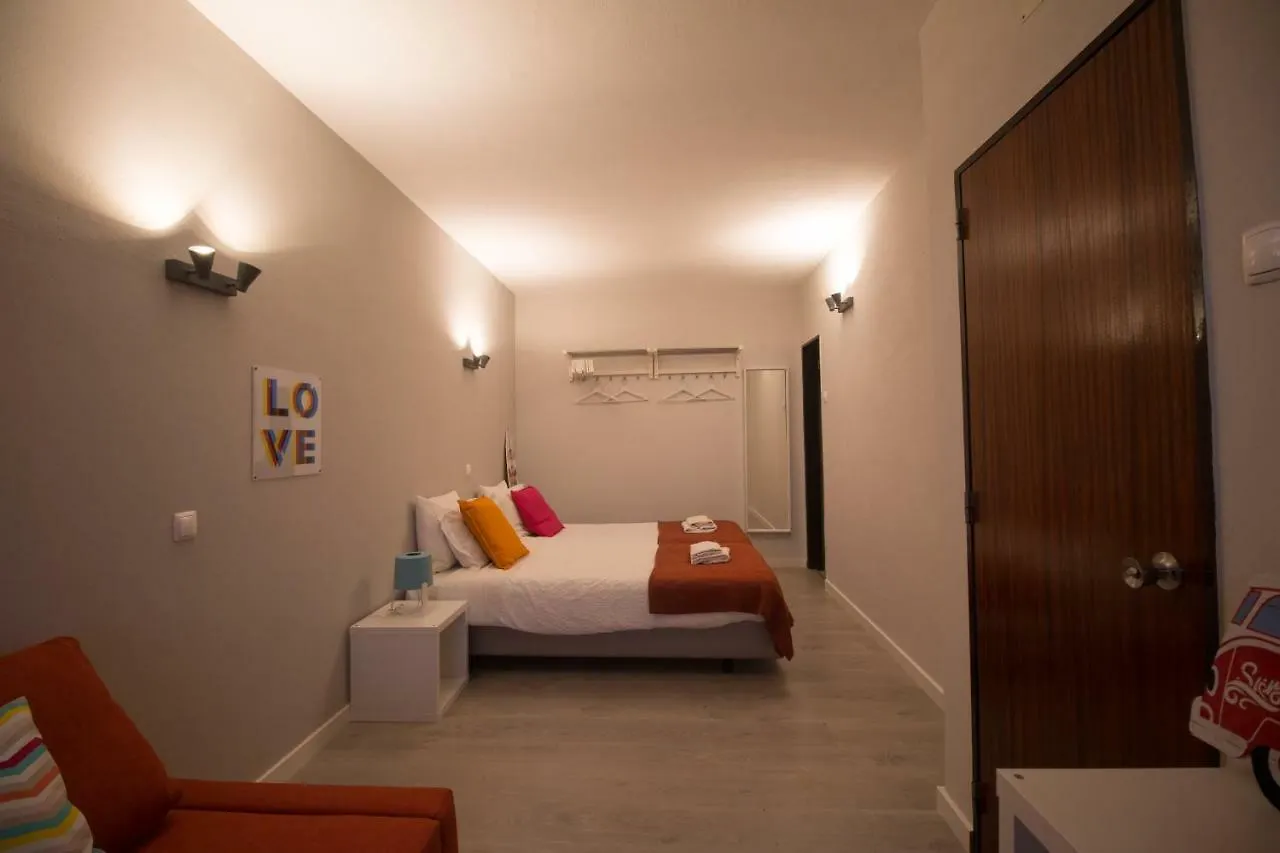 Sagres 30 Seconds To Bars Hotel